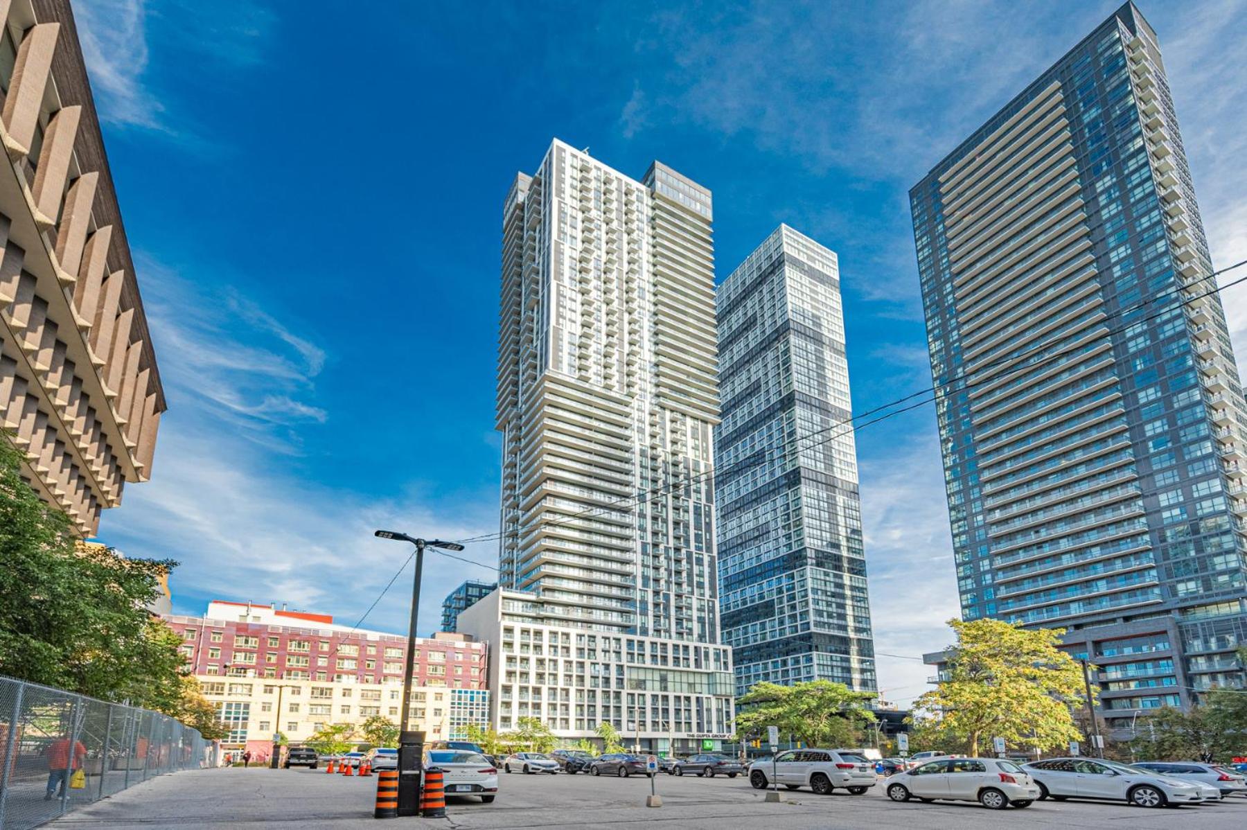 Toronto Garden Suites Exterior photo