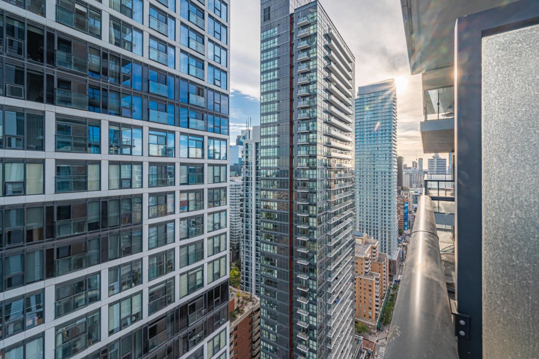 Toronto Garden Suites Exterior photo