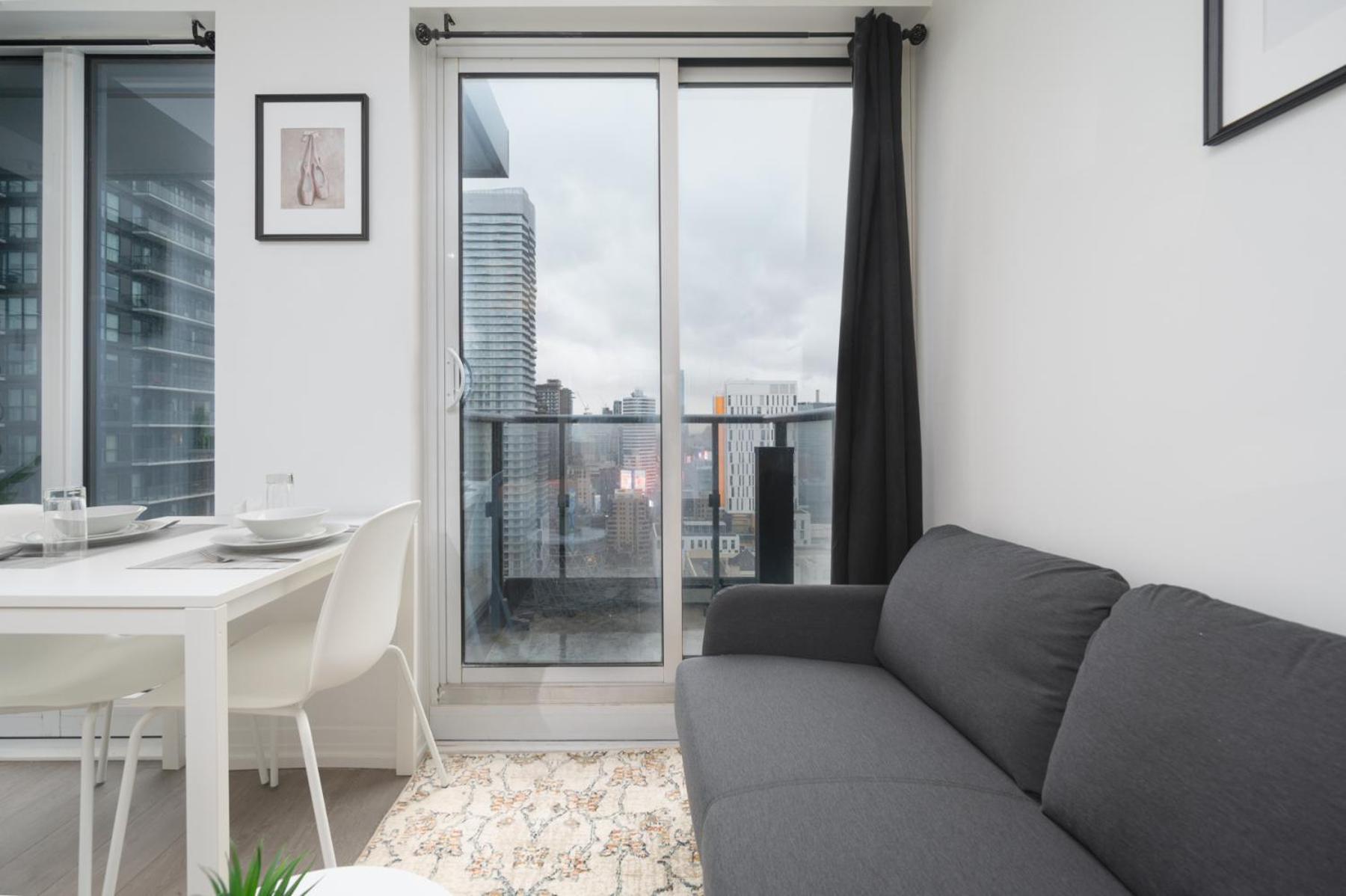 Toronto Garden Suites Exterior photo